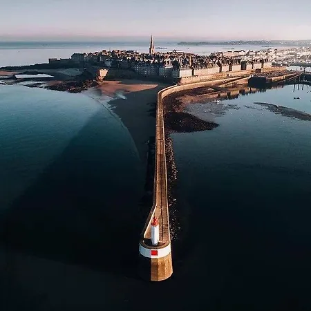 Golden Saint-Malo